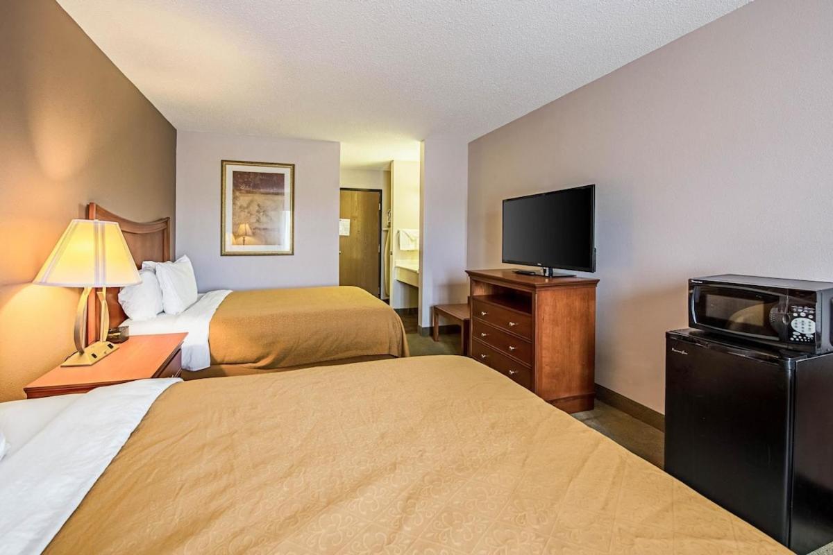 Royal Inn Suites Huntington Extérieur photo